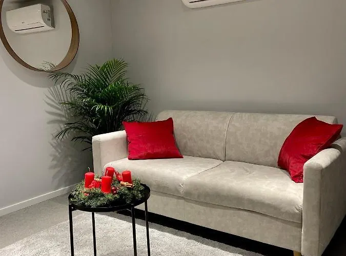 Staywithus , Ground Floor